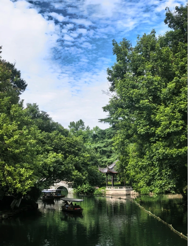 West Lake boat tour