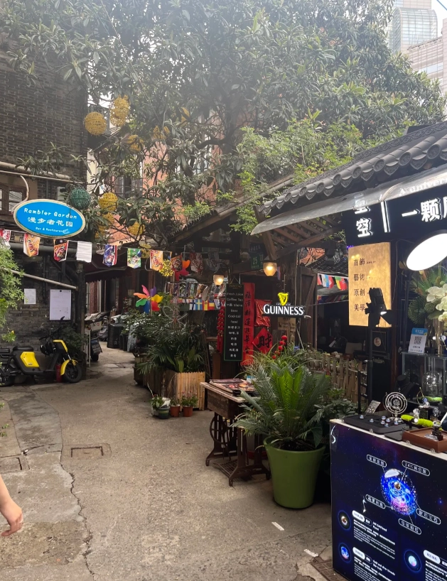 best photo spots in Tianzifang