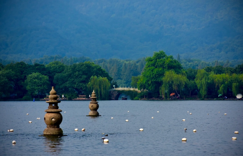 West Lake tour duration