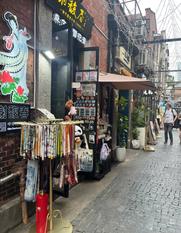 best photo spots in Tianzifang