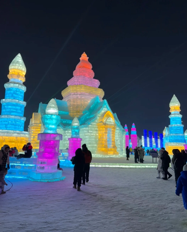 Harbin Ice and Snow World Guided Tour: Skip Lines & Save Money