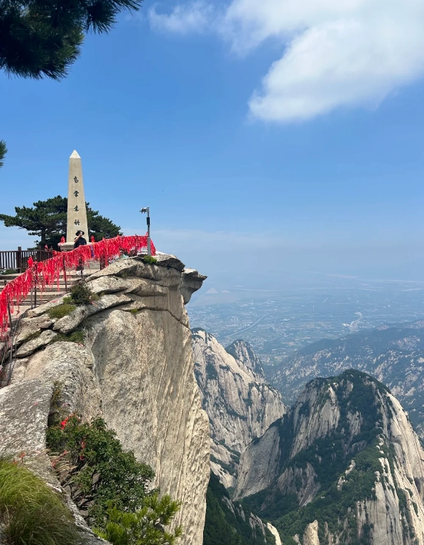Mount Hua hiking Mount Hua hiking