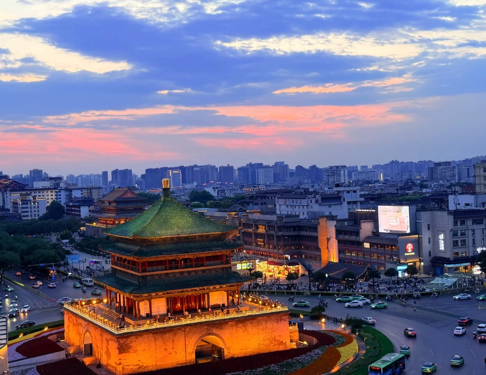Xi'an Bell Tower vs Drum Tower