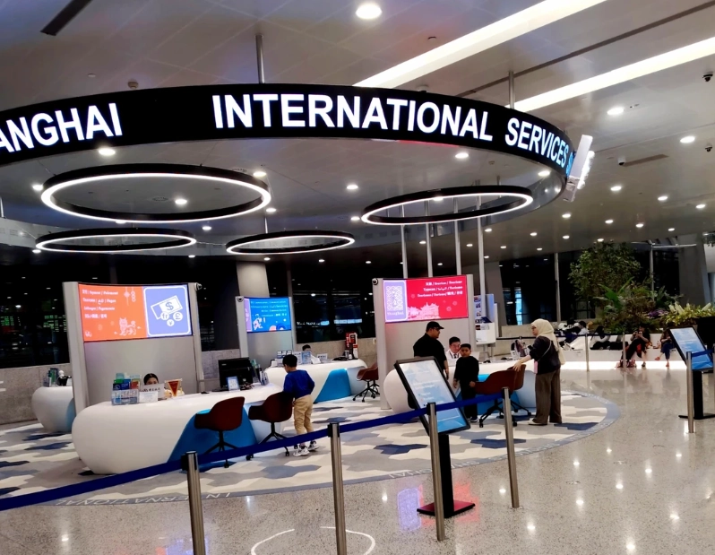 buying SIM card at Shanghai airport