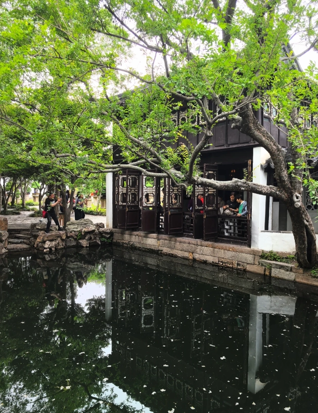 best time to visit Humble Administrator's Garden