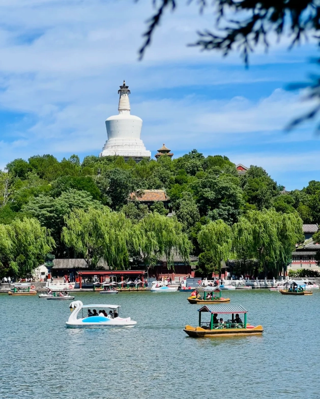 best time to visit Beihai Park best time to visit Beihai Park