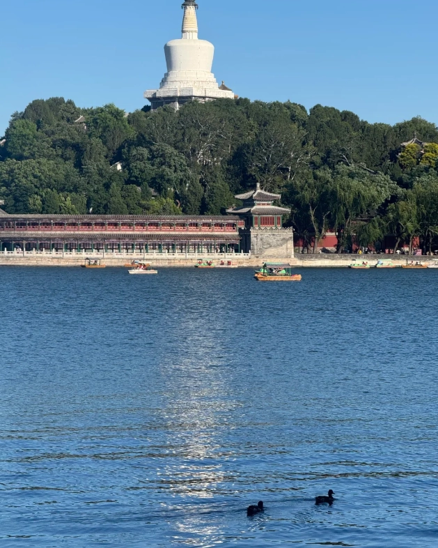 best time to visit Beihai Park best time to visit Beihai Park