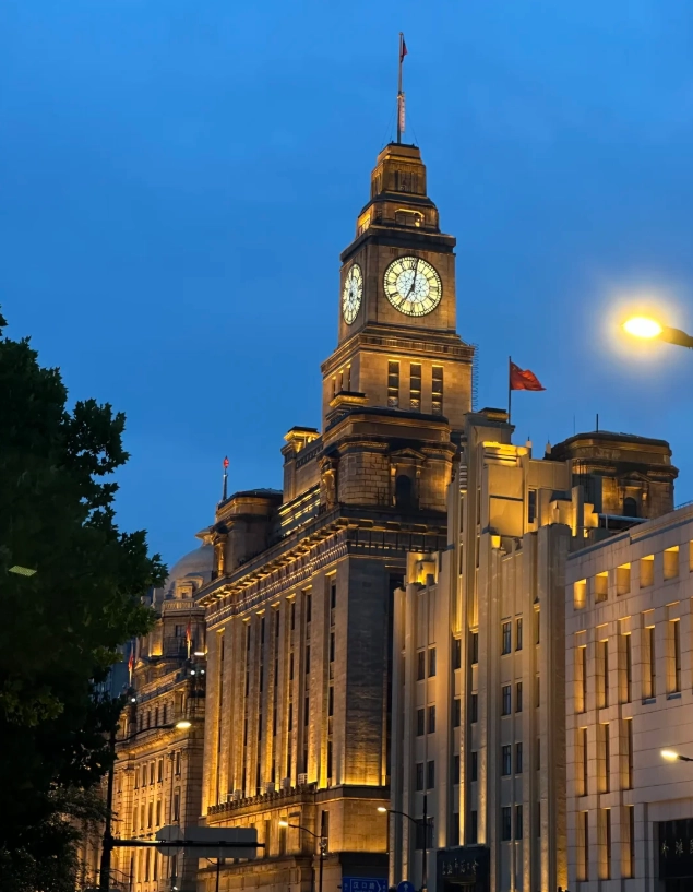 The Bund Shanghai walking tour The Bund Shanghai walking tour