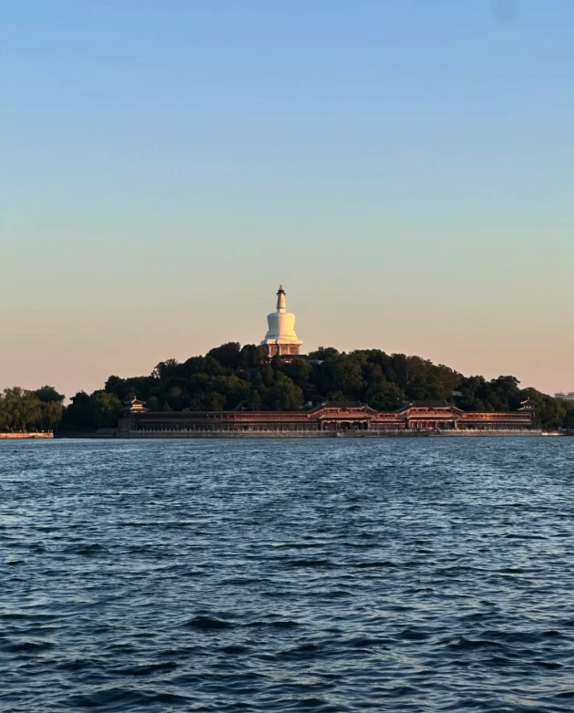 Beihai Park photography golden hour Beihai Park photography golden hour