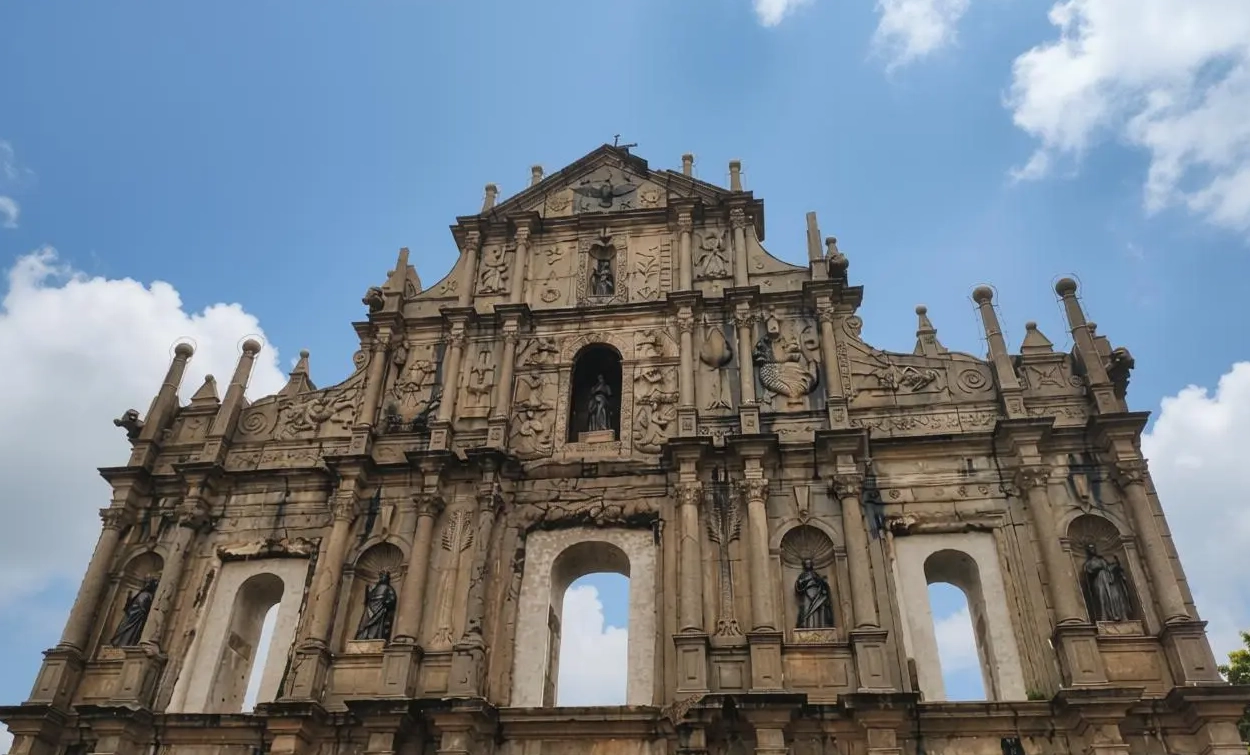 Ruins of St. Paul's history