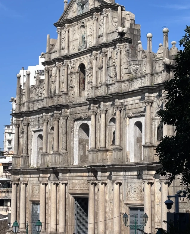 St. Paul's ruins Macau bus