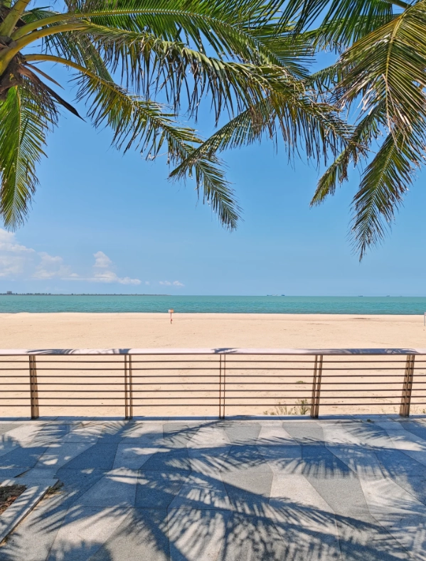 Haikou beach day trip