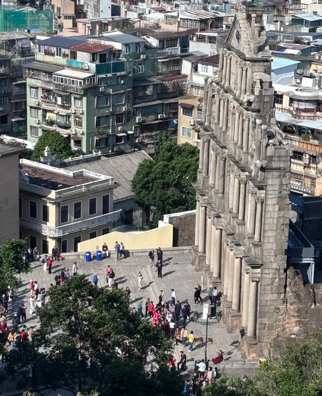 Ruins of St. Paul's walking route
