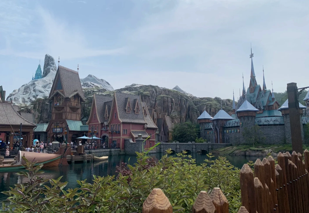 Hong Kong Disneyland transportation Hong Kong Disneyland transportation