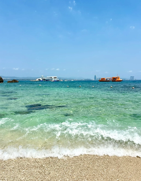 Wuzhizhou Island vs other Hainan islands