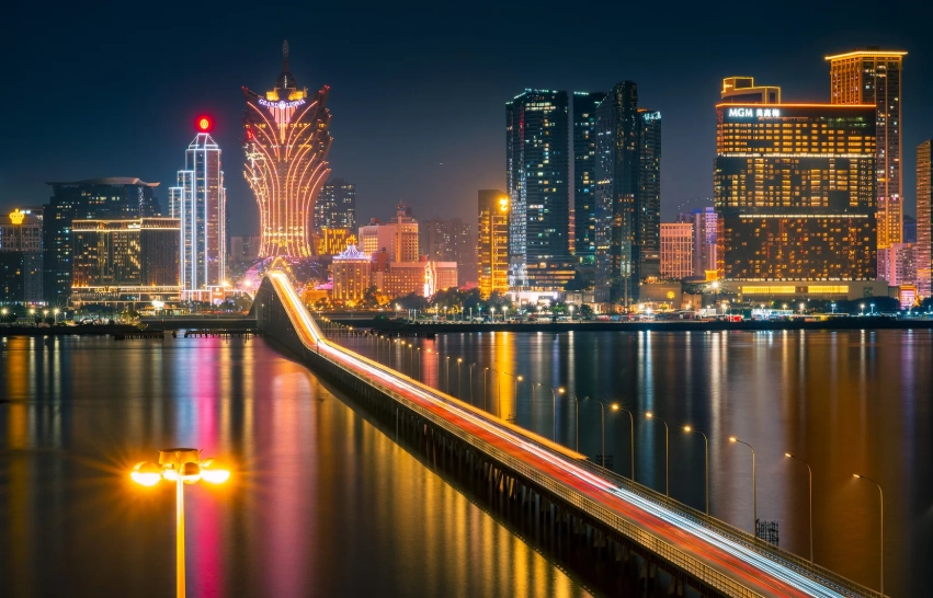 Macau travel tips English