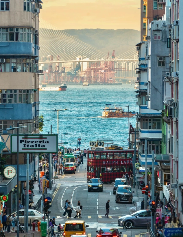 English tour guide Hong Kong English tour guide Hong Kong
