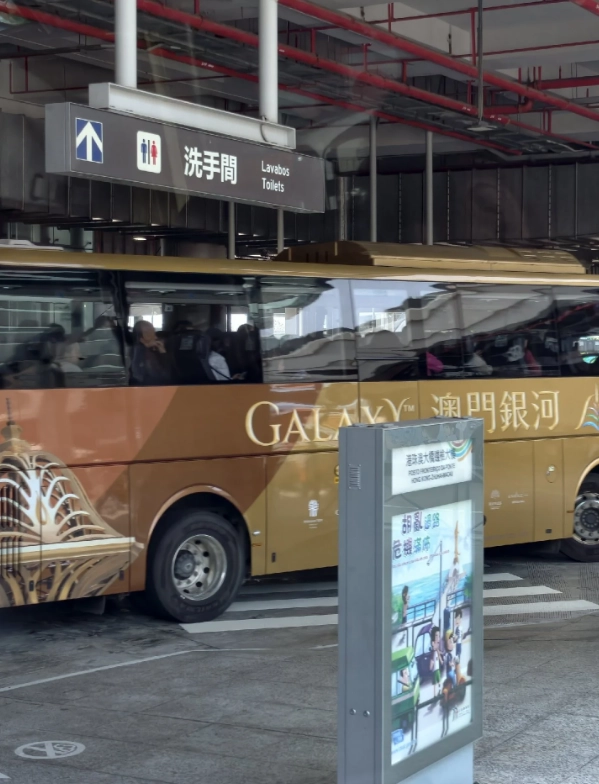 Golden Bus ticket price