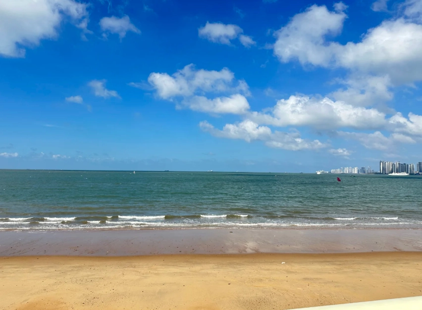 best time to photograph Holiday Beach