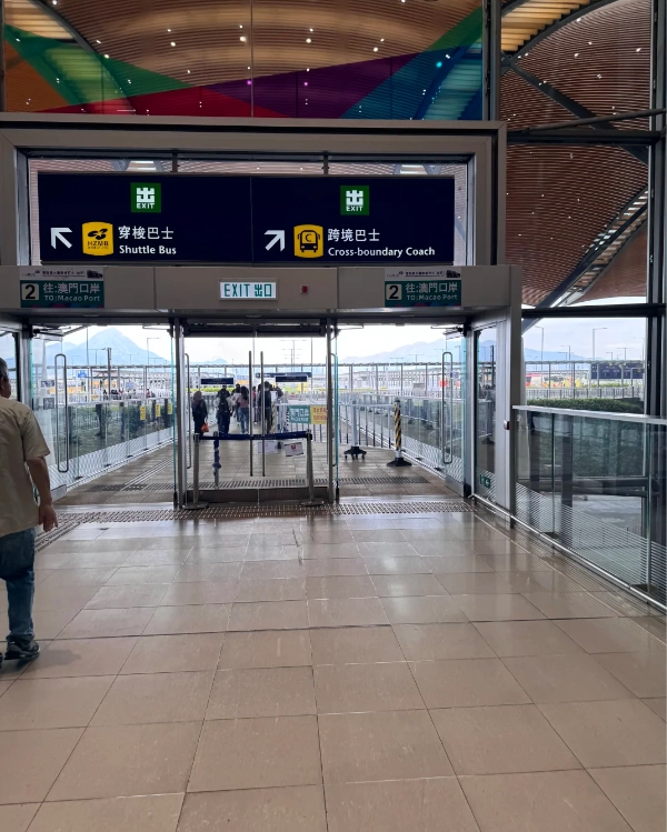 how to take bridge bus to Macau