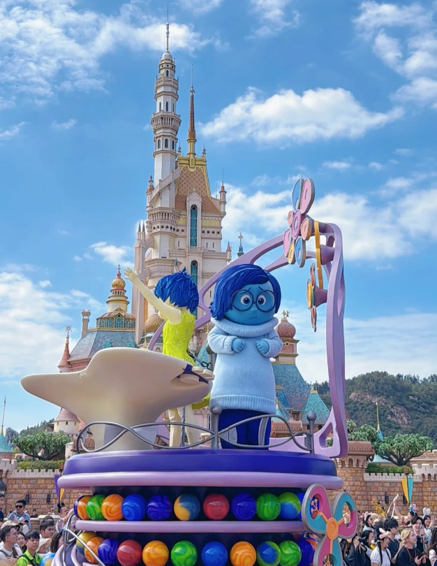 how to plan Disneyland Hong Kong day
