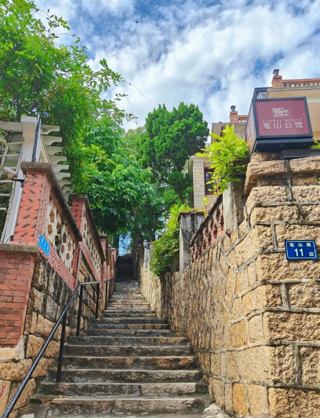 Gulangyu Island seasonal crowds Gulangyu Island seasonal crowds