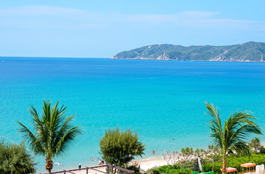 Yalong Bay beach free access Yalong Bay beach free access
