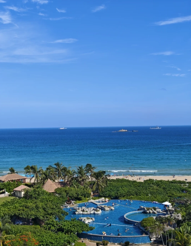 Yalong Bay guided tour: My honest tips to skip the crowds