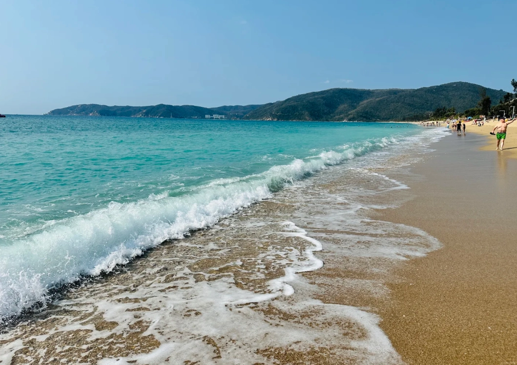 Yalong Bay travel guide Yalong Bay travel guide