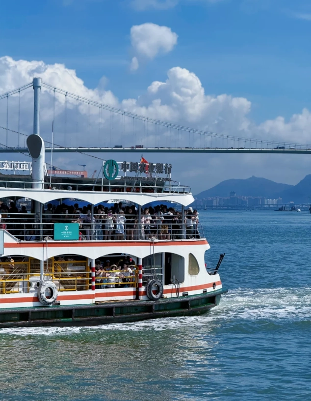 how to buy Gulangyu ferry tickets