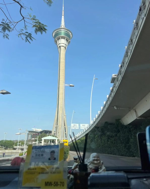 Macau Tower bungy jump cost
