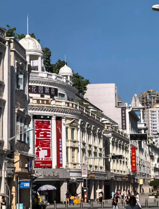 Zhongshan Road Pedestrian Street Photography Spots: Best Shots Guide