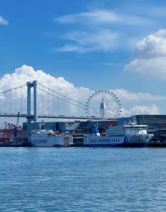 Gulangyu Island ferry foreigner