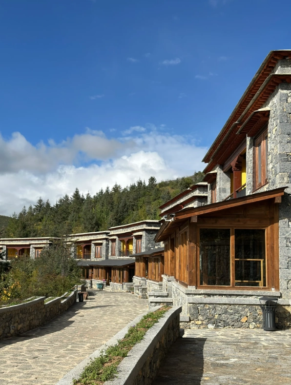 Shangri-La accommodation
