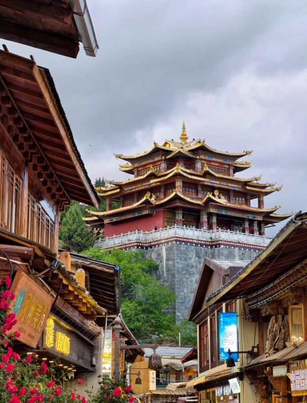 Dukezong Ancient Town guided tour: Avoid Crowds & See the Real Shangri-La