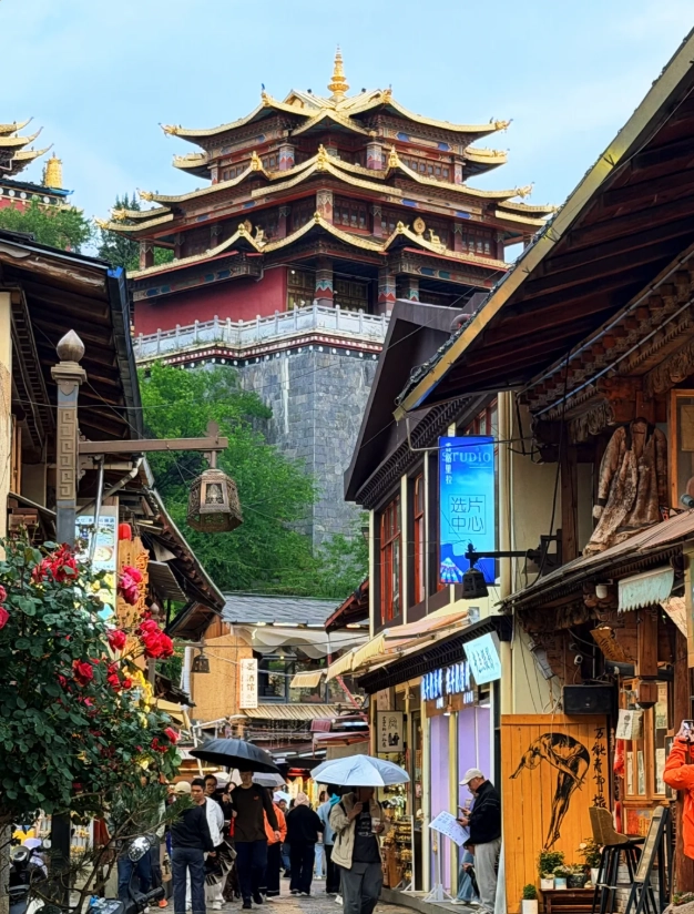 Dukezong Ancient Town guide