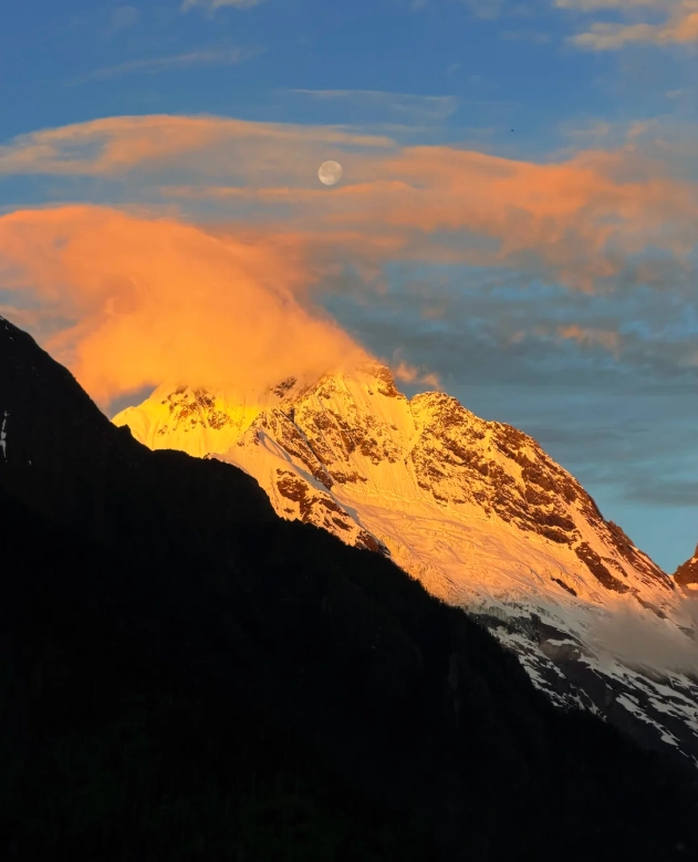 Meili Snow Mountain trek