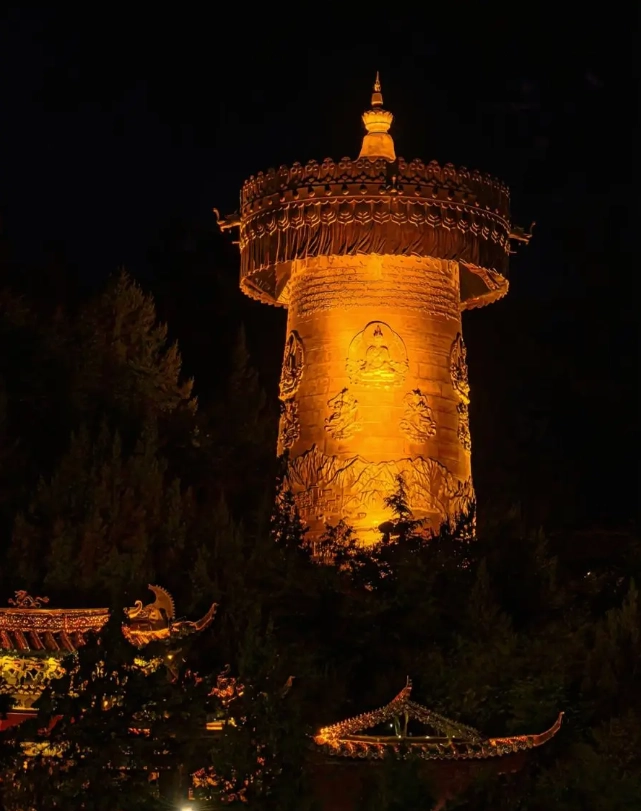 Shangri-La night attractions