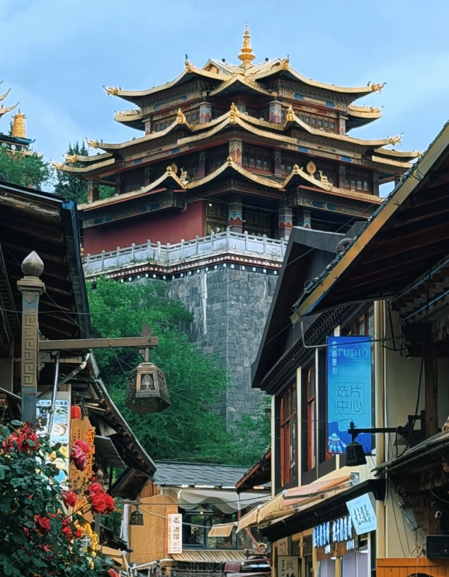 Shangri-La travel guide