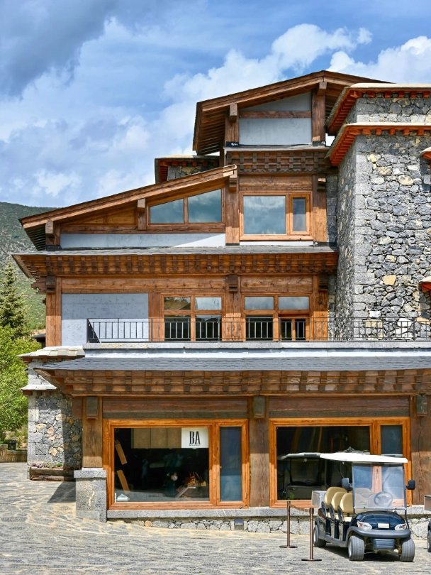 boutique hotels in Shangri-La