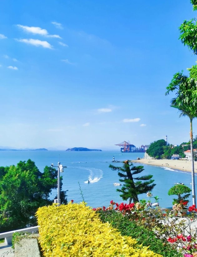 how to go from Nanputuo Temple to Xiamen University how to go from Nanputuo Temple to Xiamen University