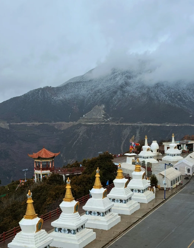 where to shoot Meili Snow Mountain