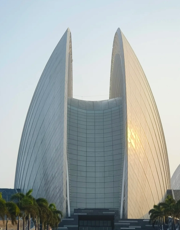 Zhuhai Opera House best photo spots
