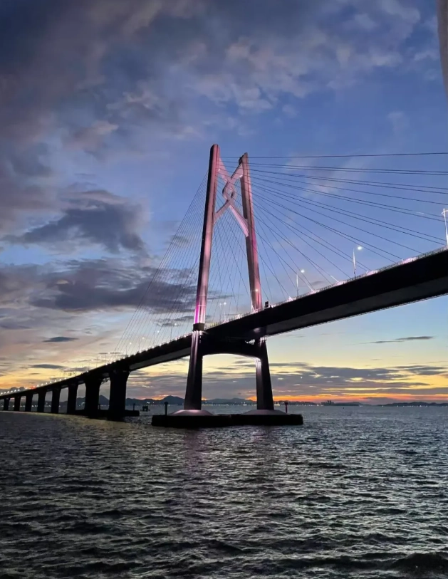 Hong Kong-Zhuhai-Macao Bridge visiting time
