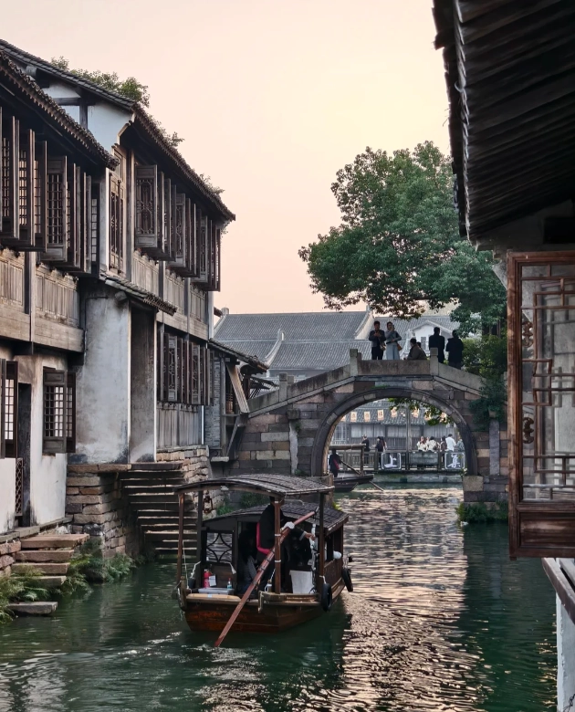 Wuzhen Water Town Boat Ride: Tips for a Perfect Canal Cruise