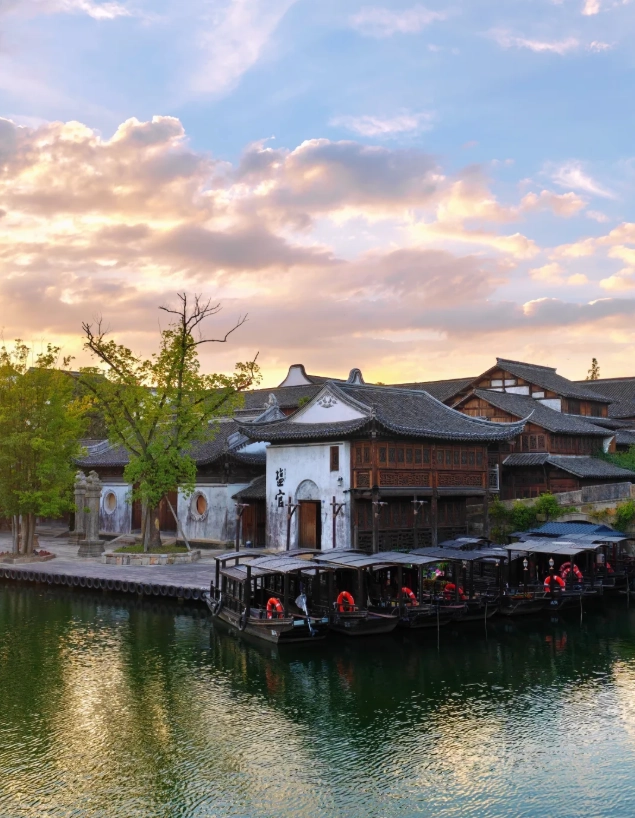 Yanguan Ancient Town parking