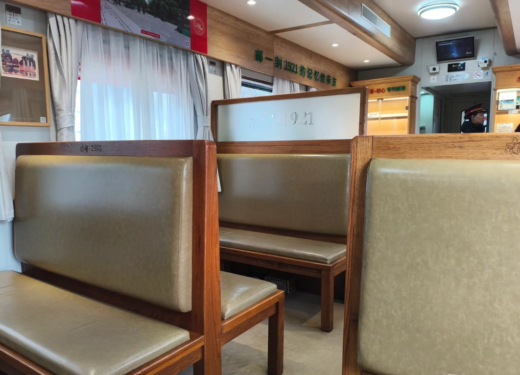 high-speed train Hangzhou Jiaxing high-speed train Hangzhou Jiaxing