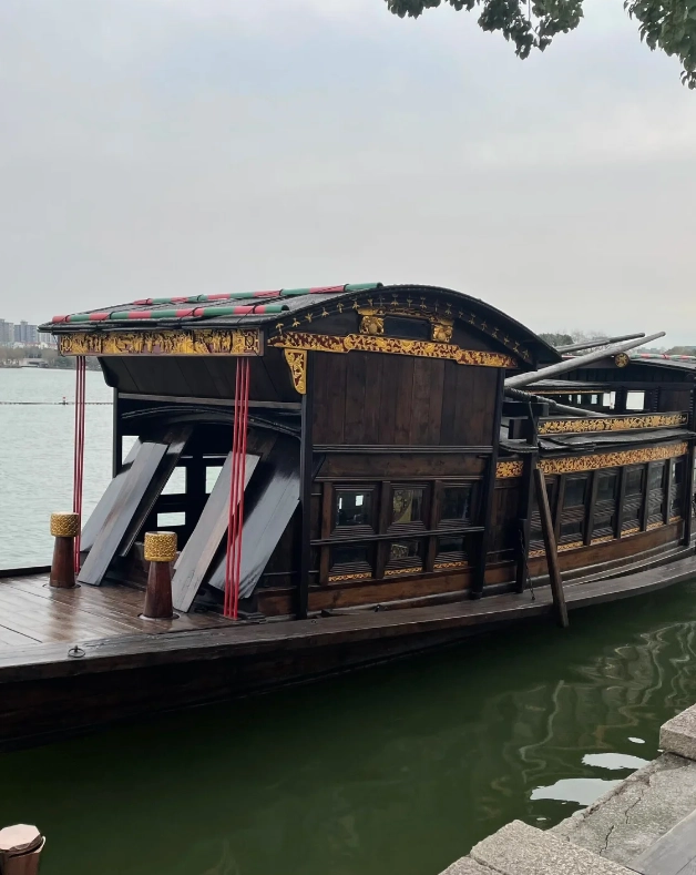 Jiaxing canal cruise