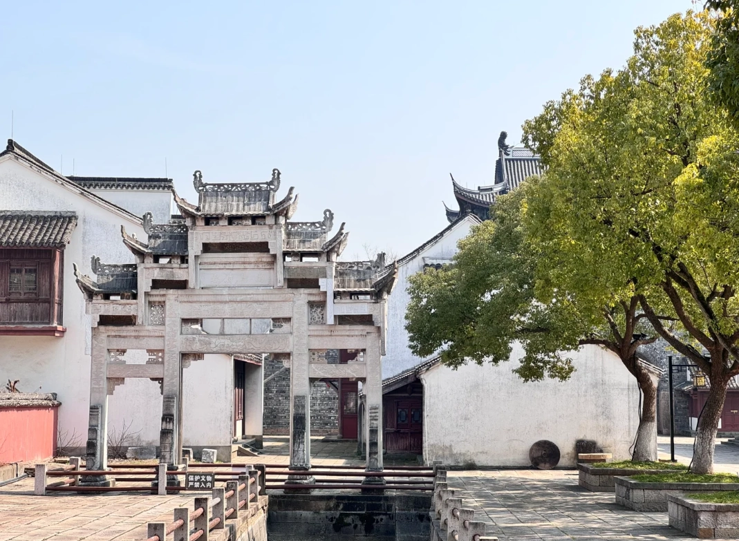 Yanguan Ancient Town best time to visit