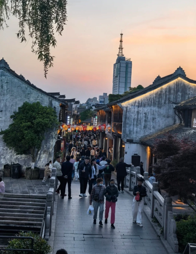 when to go to Yuehe Historic District